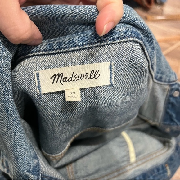 Madewell The Oversized Jean Jacket in Capstone Wash - Picture 11 of 11